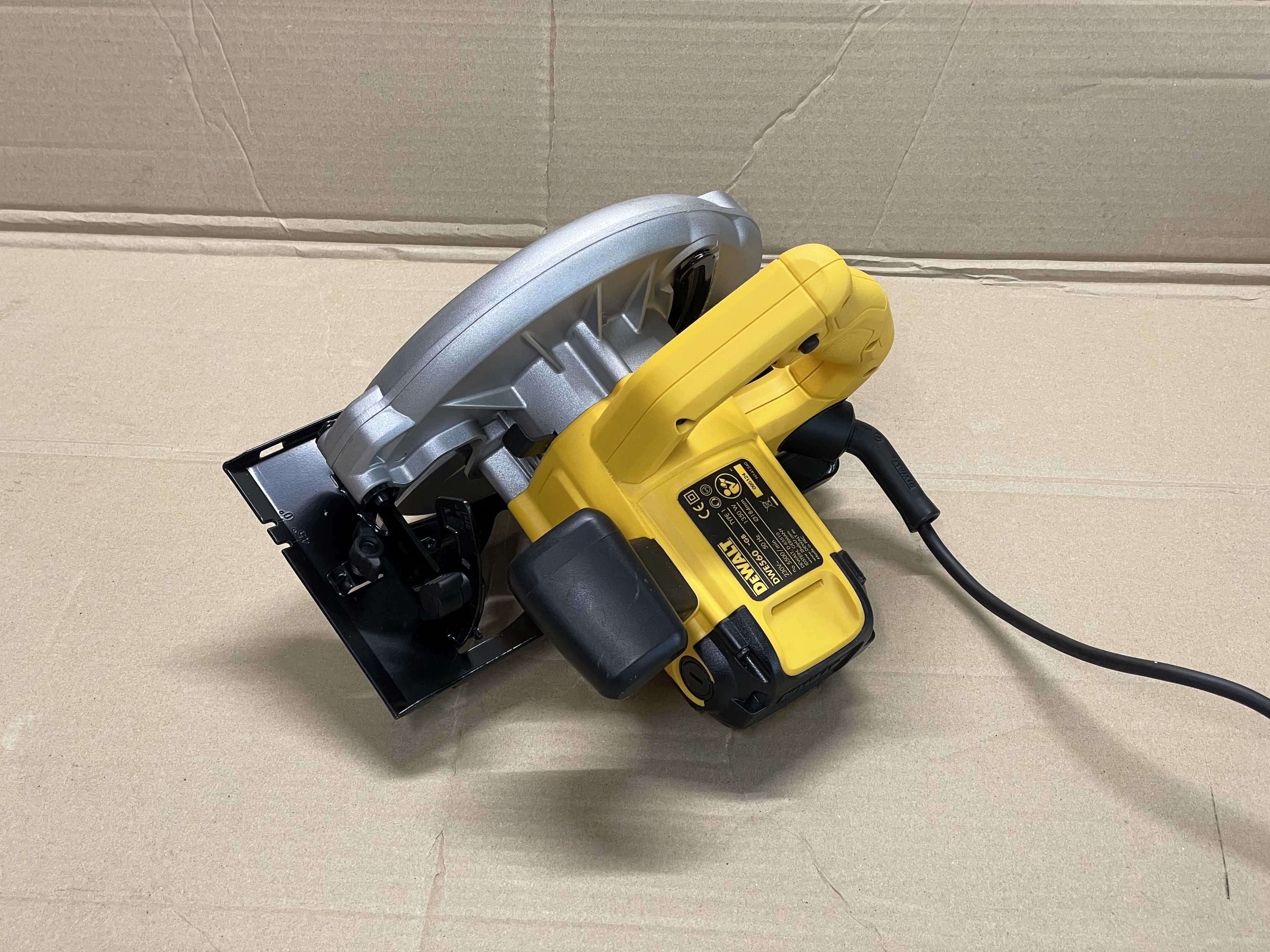 Pilarka tarczowa DeWalt DWE560 184mm 1350W