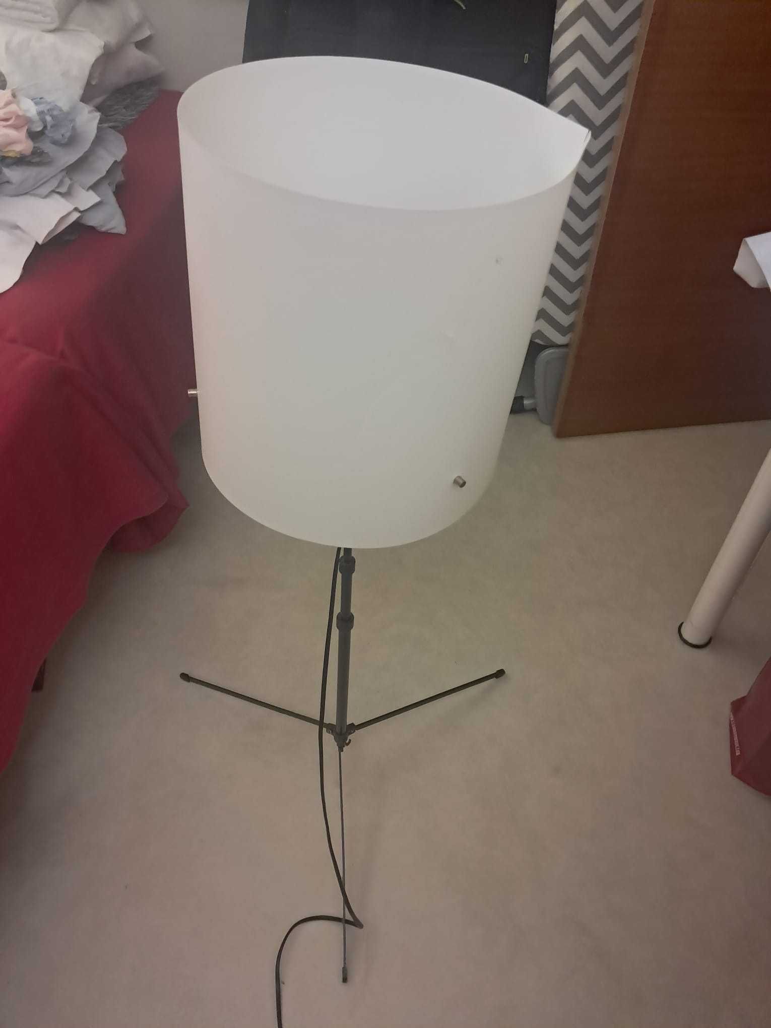 caandeeiro de pé IKEA BARLAST 150 cm
