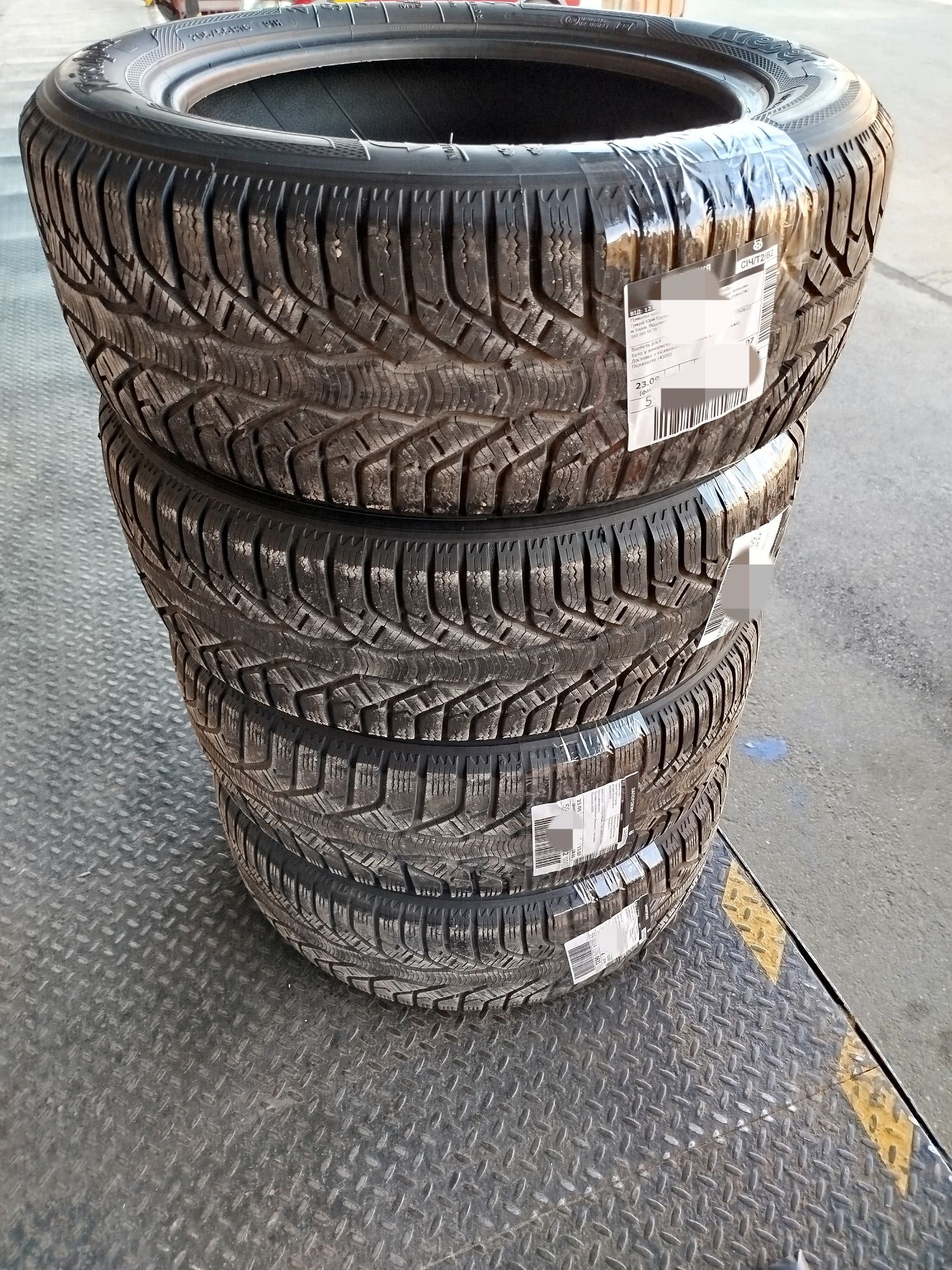 Резина r16 205 55 kleber новая! Зима 4шт