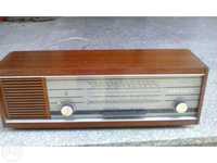 Rádio antigo grundig