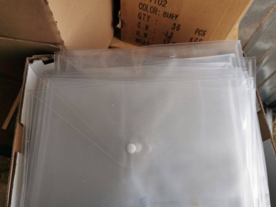 Sprzedam teczki kopertowe na dokumenty.