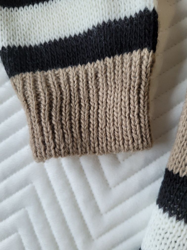 Sweter w paski Włoski produkt Nova