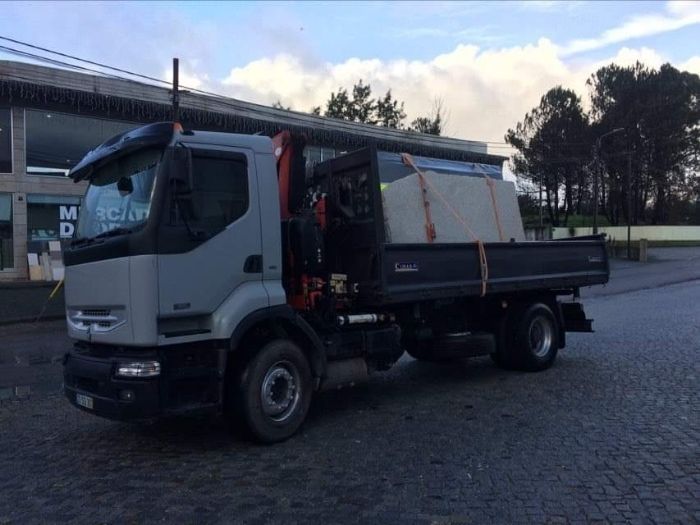 Renault Premium c/grua Fassi