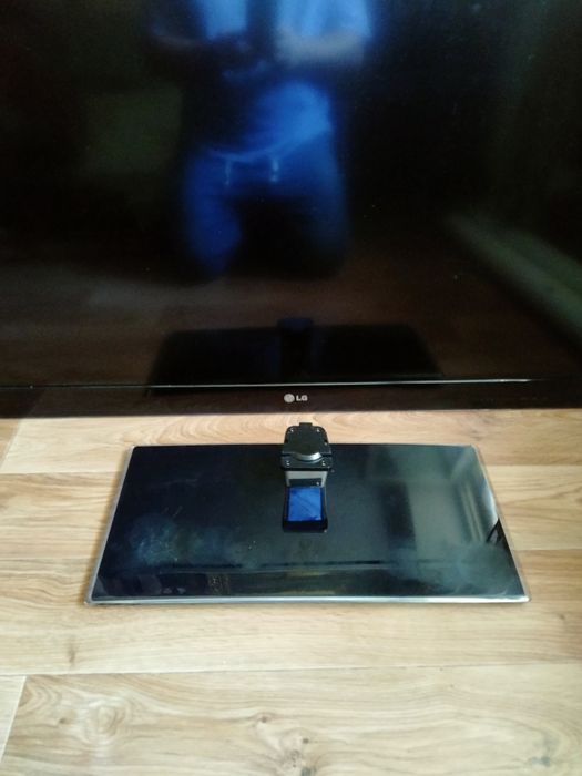 Телевизор LG б/у в рабочем виде и состоянии