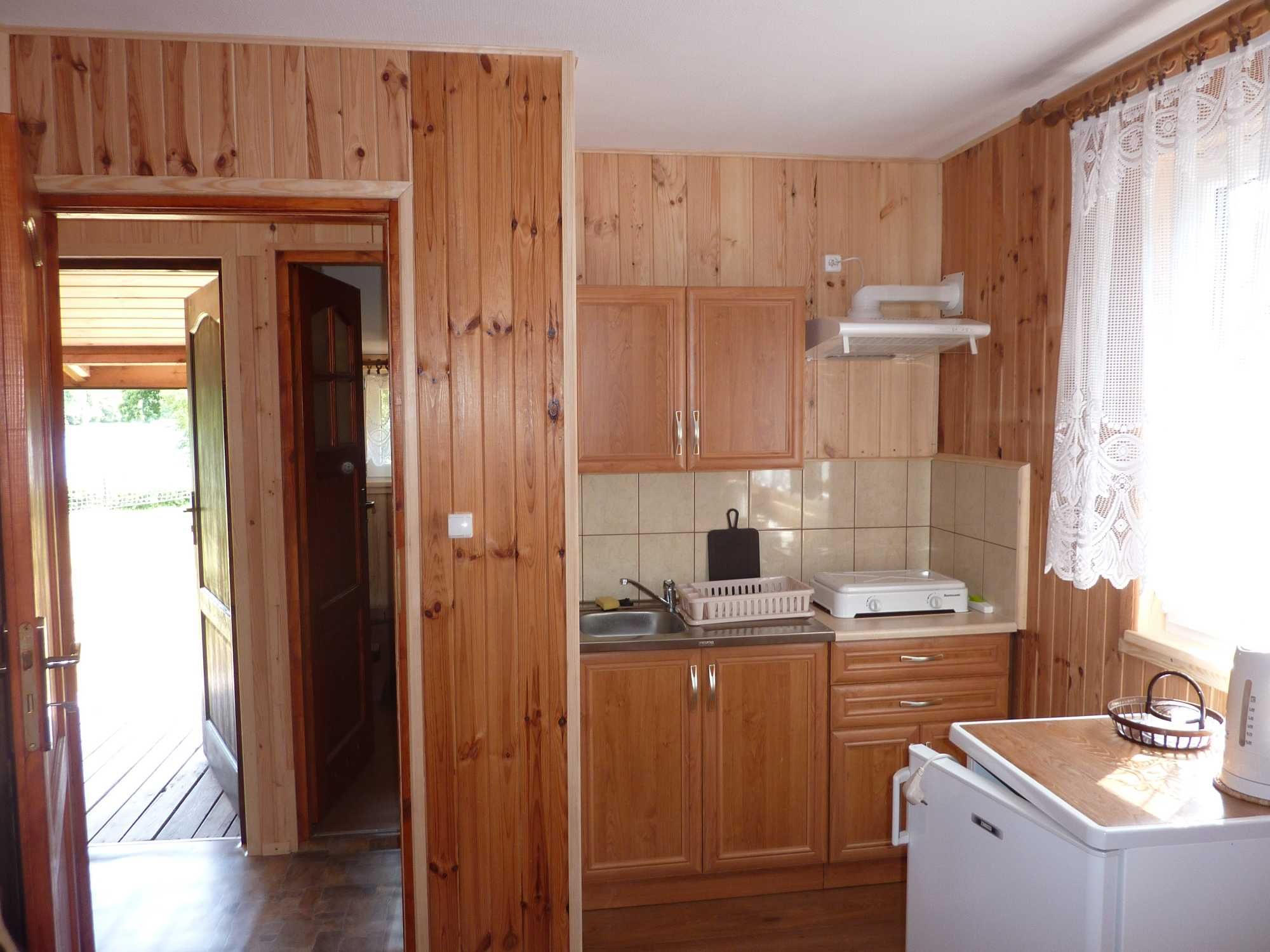 Noclegi nad jeziorem Serwy, wolne wybrane pokoje i apartament w lipcu!