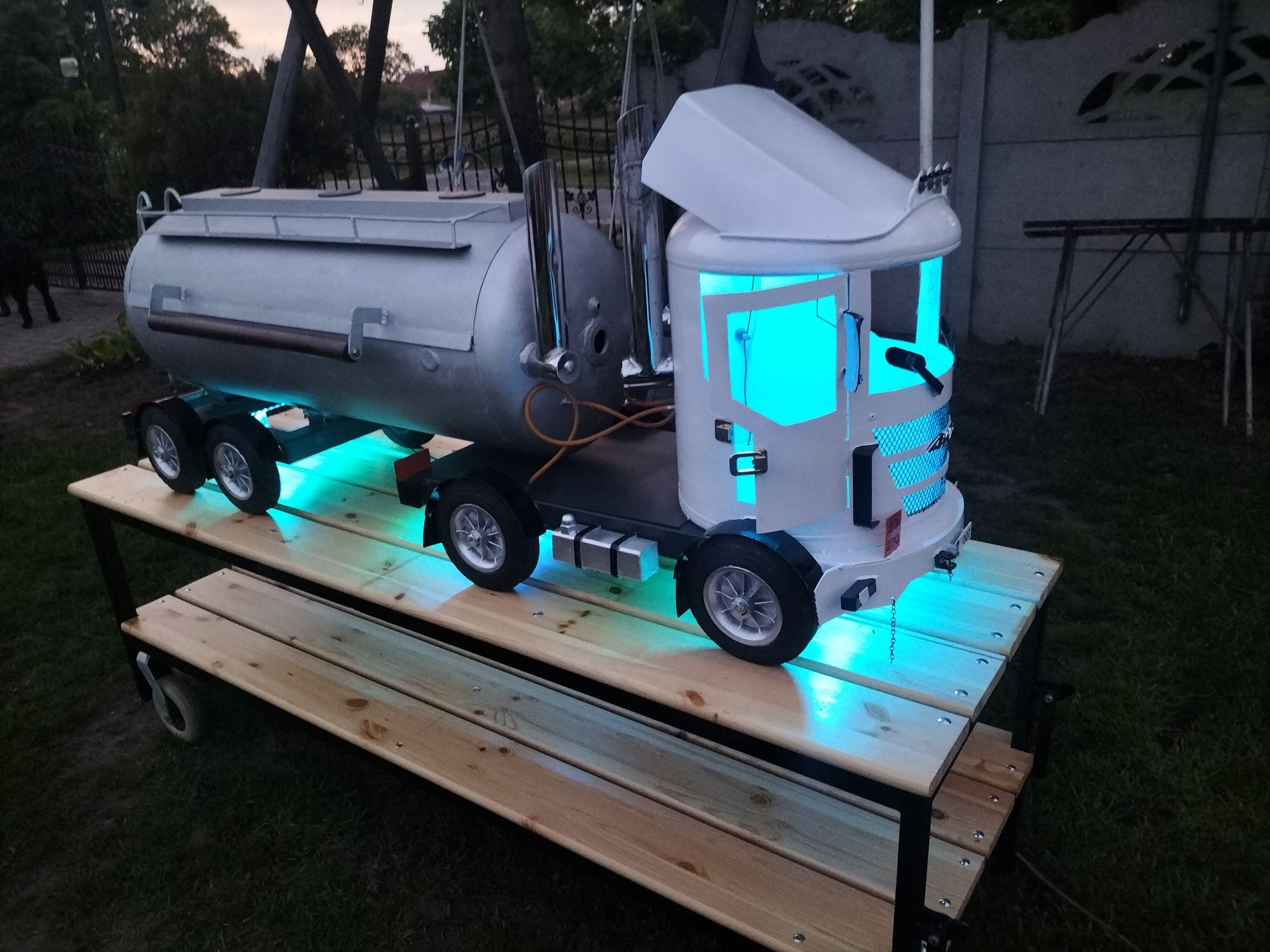 Grill XXL cysterna