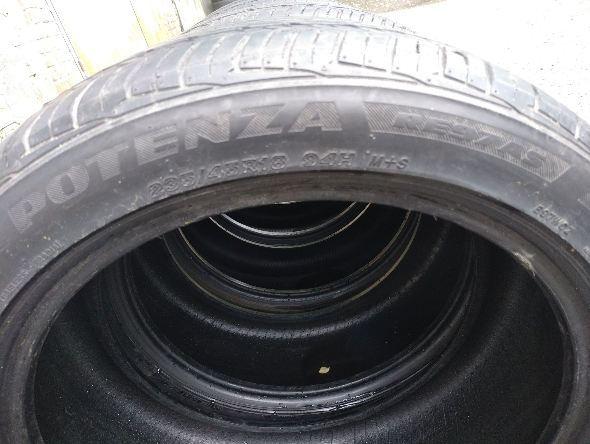 Літня шина 235/45/R18 Bridgestone Potenza комплект