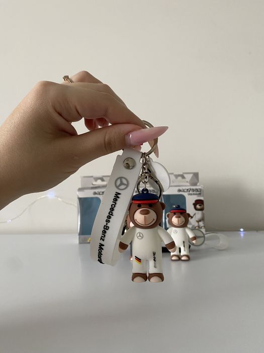 Брелки ведмедики для авто Volkswagen та Mercedes