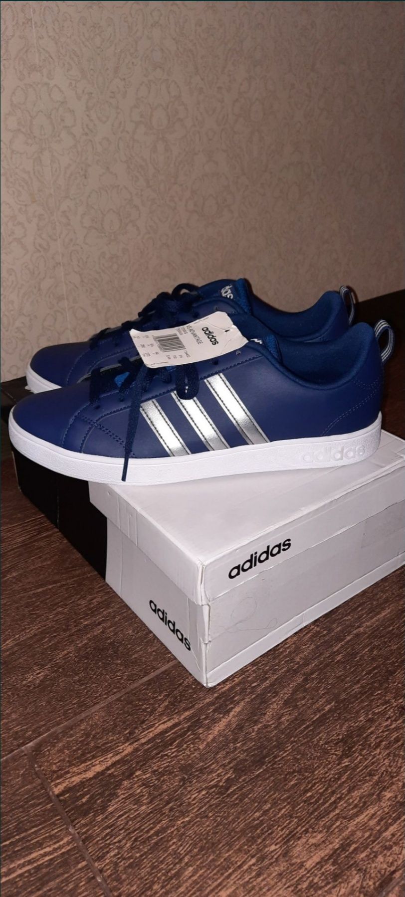 Adidas оригінал 44