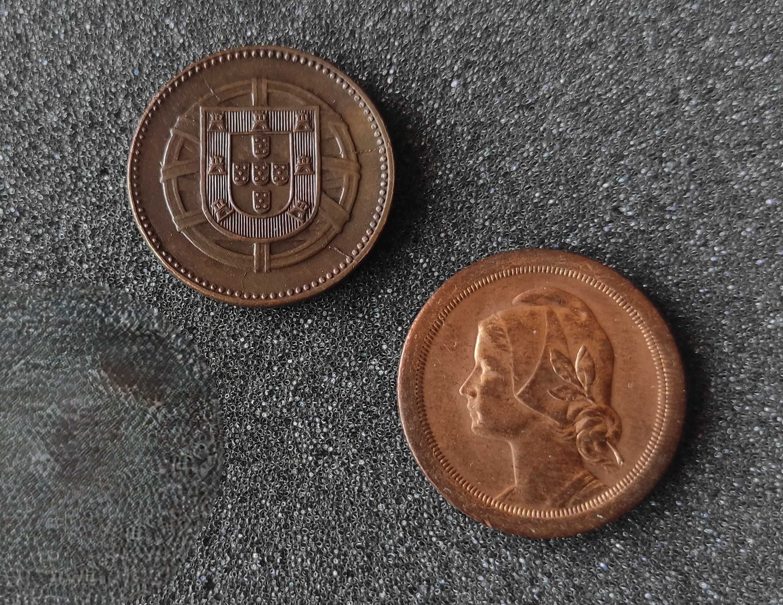 2 Moedas: 2 Centavos 1921 + 20 Centavos 1924