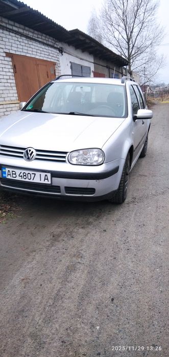 Продам Фольксваген Гольф 2000 р , газ.бенз.