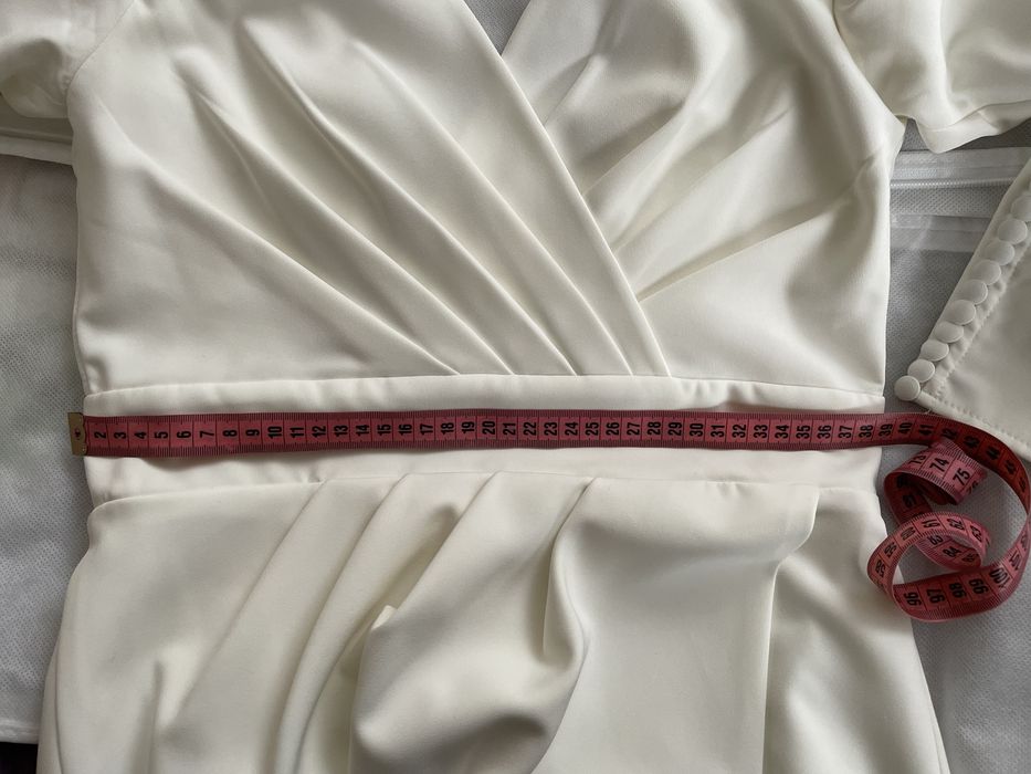 Продам весільну сукню