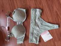 Komplet bielizny biustonosz+stringi rozm S/75B
