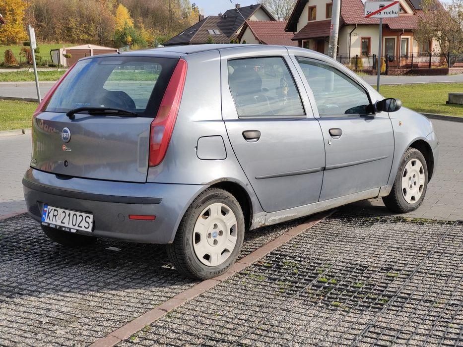 Fiat Punto II 2004 rok 1.2 aktualne opłaty, opony zimowe po serwisie