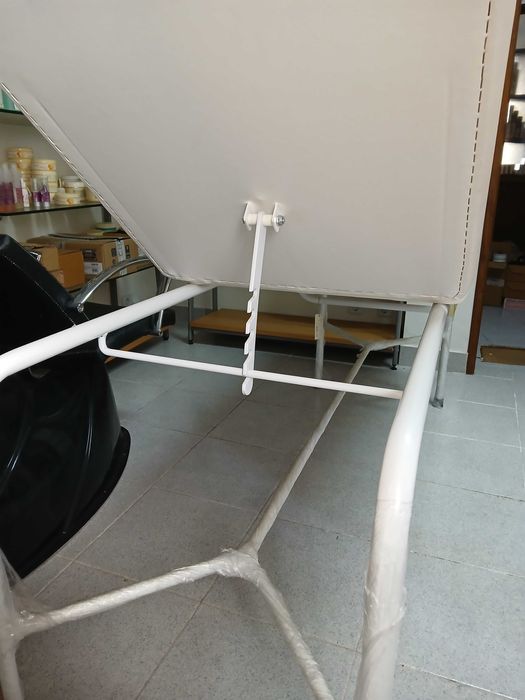 Marquesa de estética e massagem – Nova – Liquidação de stock