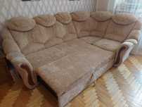 Диван великий розкладний в комплекті з кріслом бежового кольору