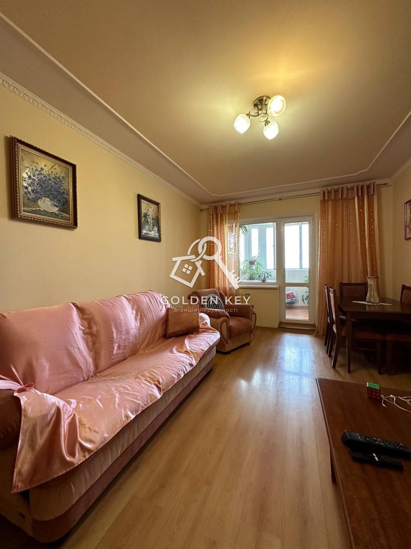 Продаж 3-х кімнатної квартири, Покровський район, вулиця Світальського