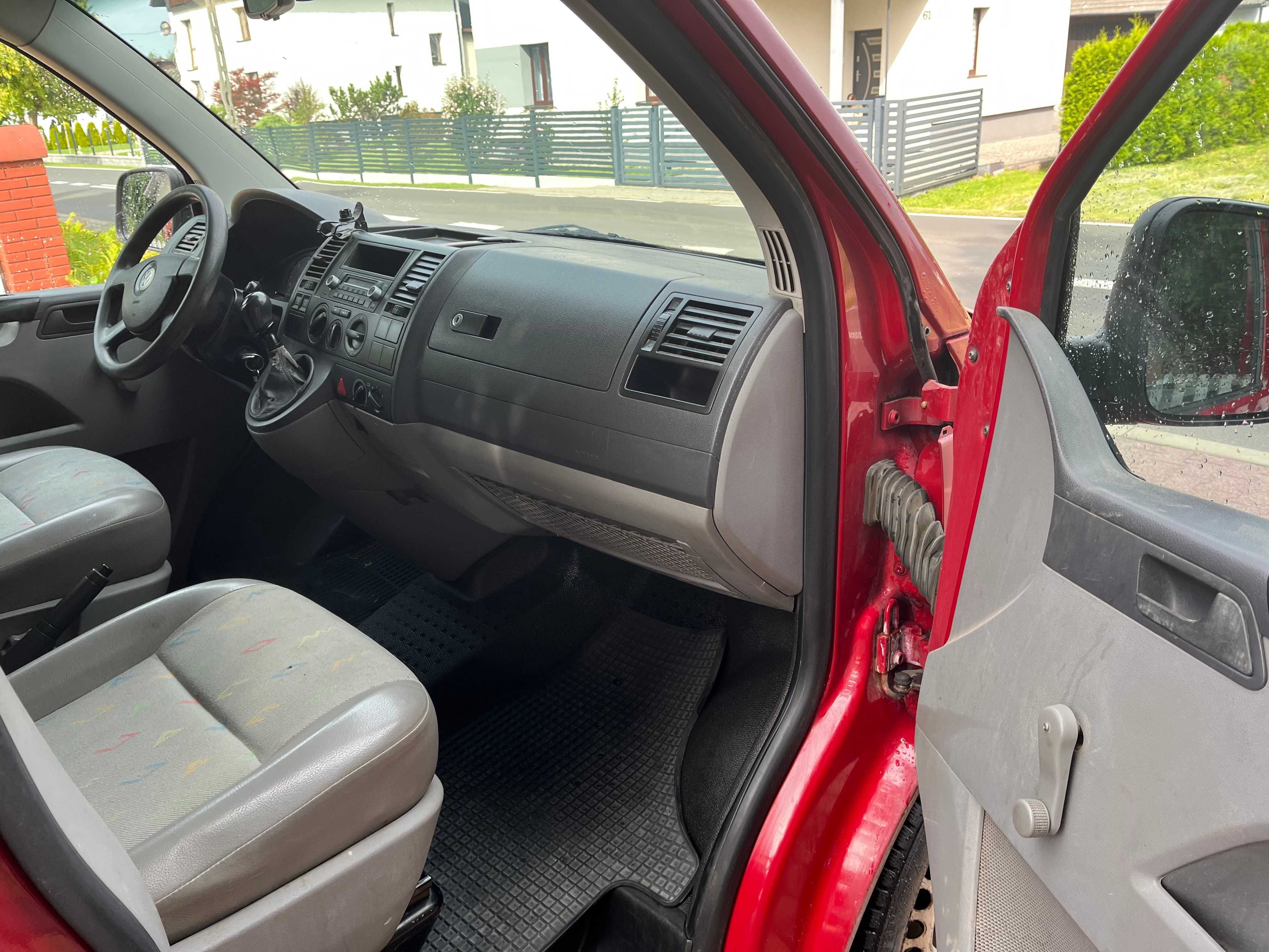 VW-T5-CARAVELLE-LONG-2.5TDI-2009rKlimAbs6biegHak9osobKraj Fvat ZAMIANA