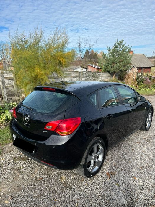 Opel Astra J 2010 1.7CDTI