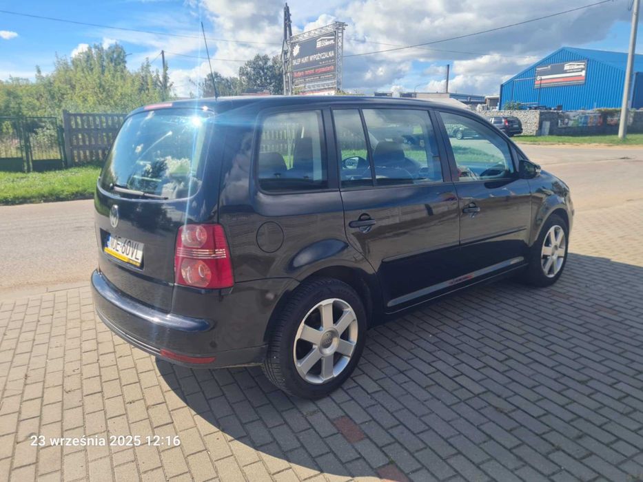VW TOURAN automat 2010r