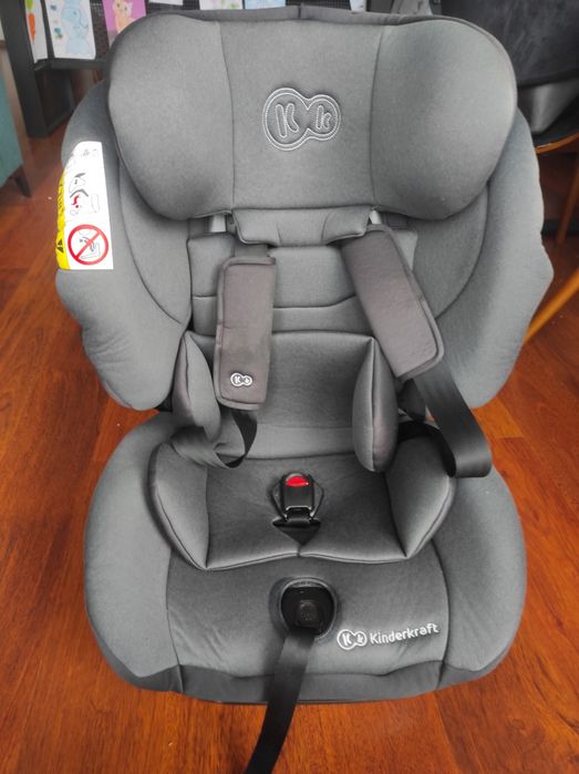 Fotelik Kinderkraft 15-36 kg bezwypadkowy
