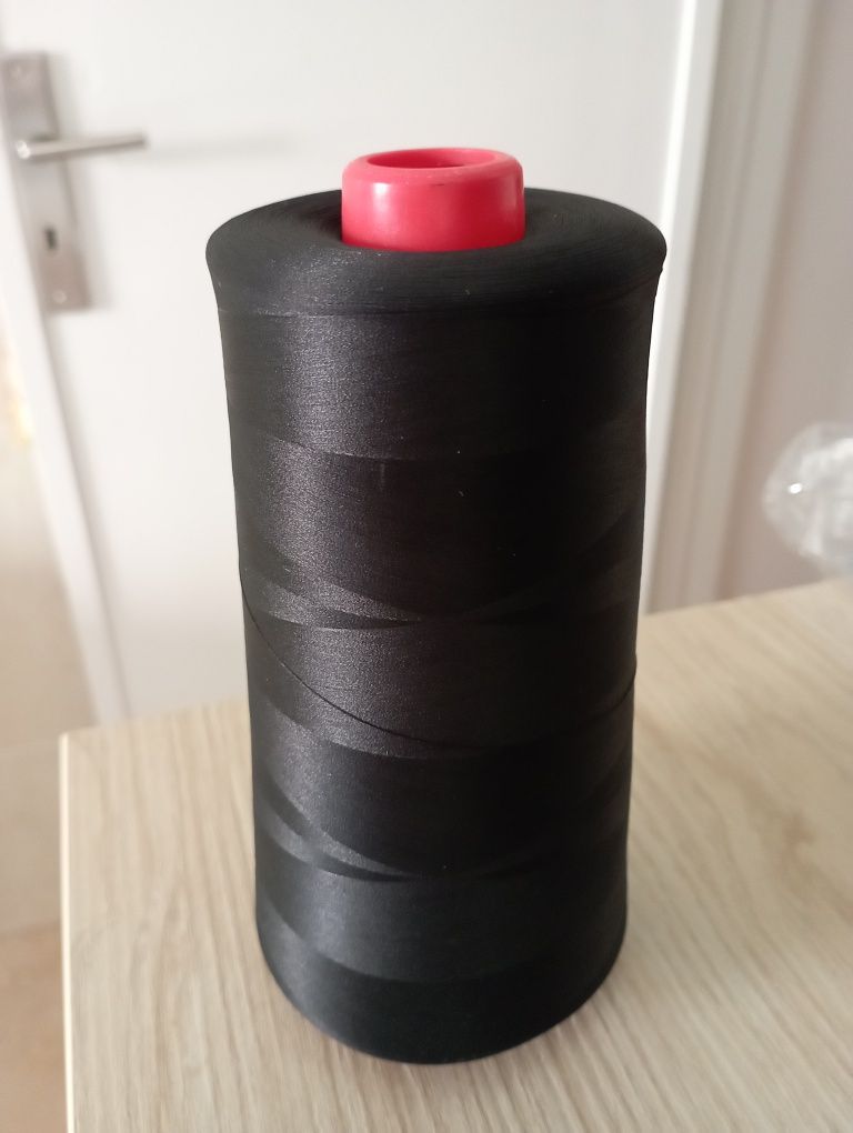 Linhas de coser preto 100% poliester 17.000 mts novo