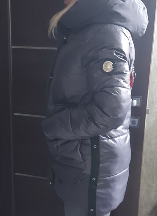 Куртка -пуховик Жіночий