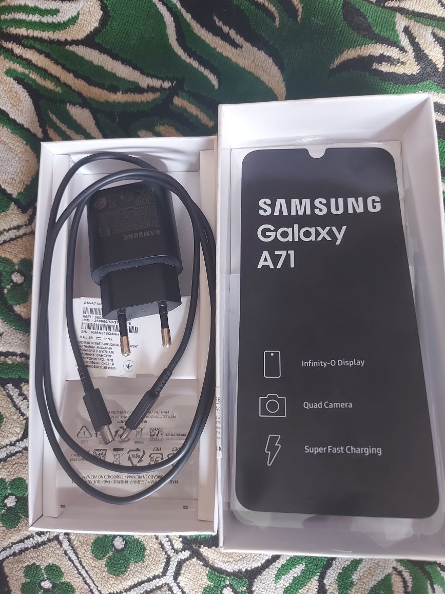 Продам телефон Samsung A71