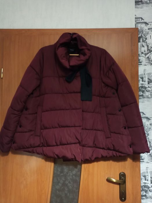 Куртка осіння жіноча