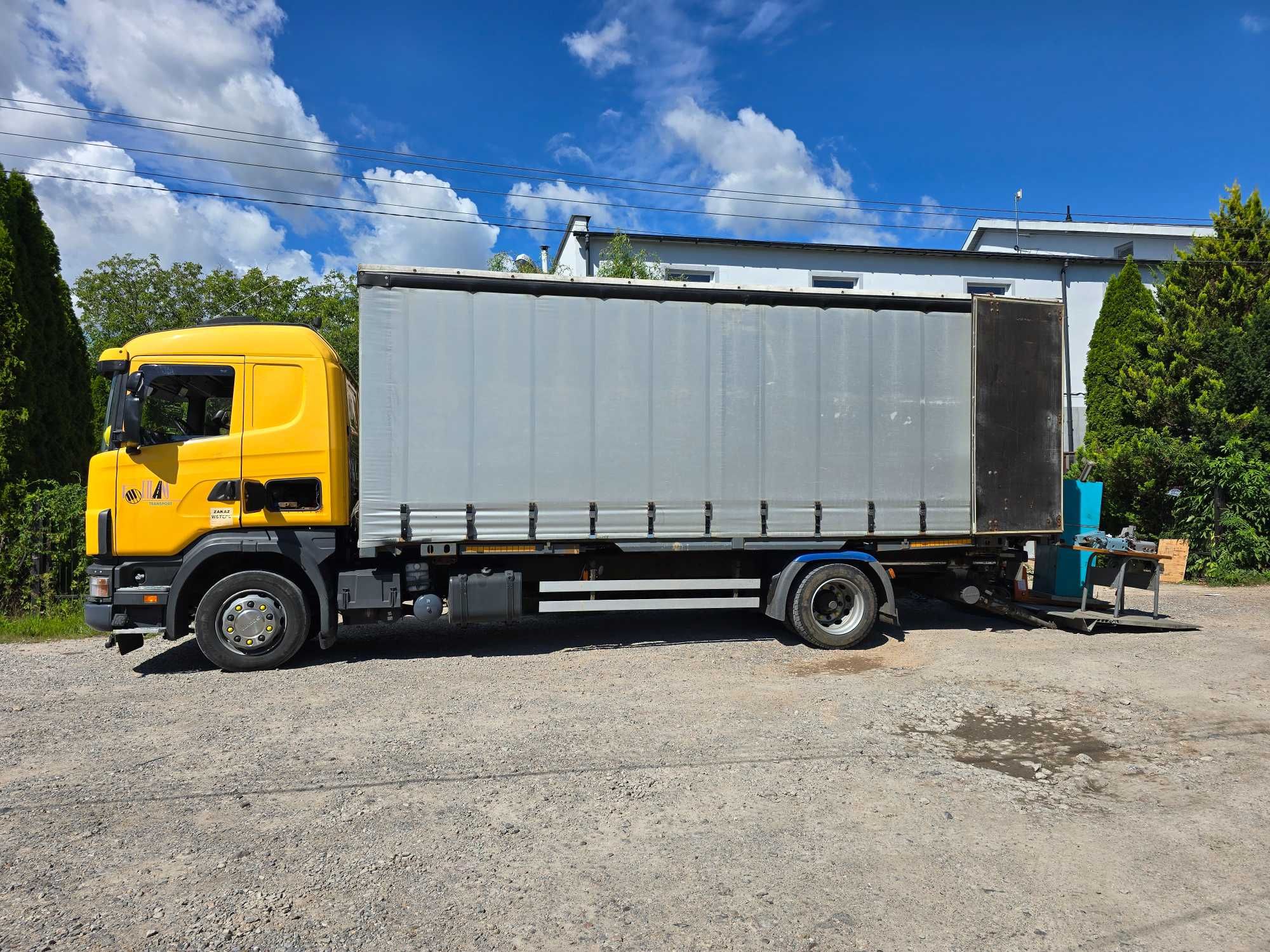 Tani Transport Przeprowadzki Przewóz Mebli Magazynowaie auta z windą