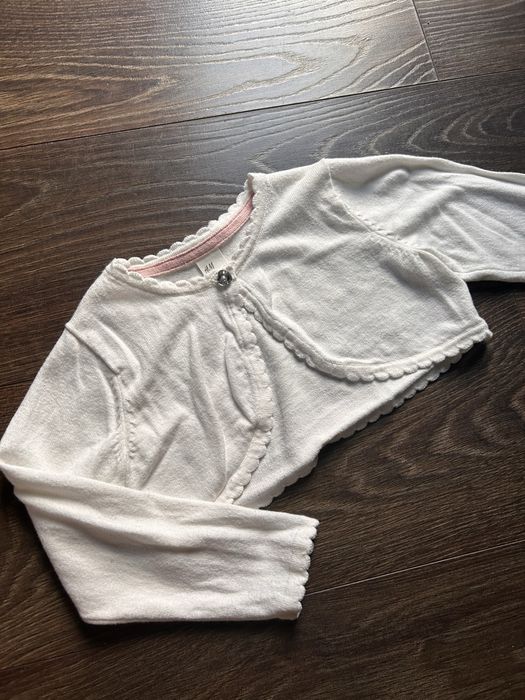 Białe bolerko dla dziewczynki sweterek H&M r. 98