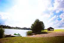 Domek nad jeziorem
