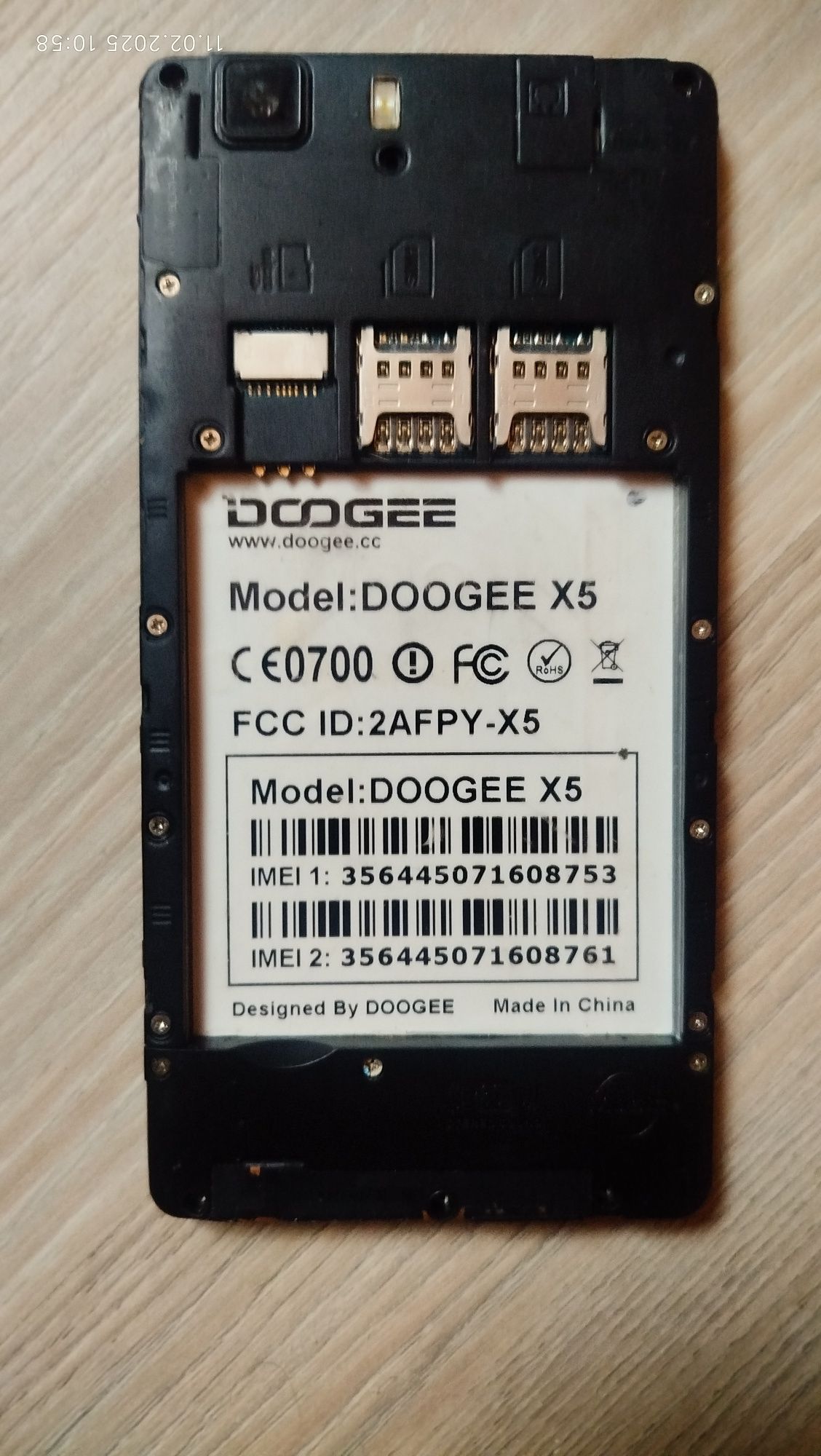 Телефони  Gigabyte Gsmart Pro б/в. І  Doogee X 5 б/в.