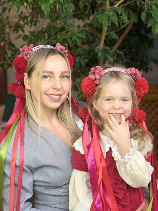 Різдвяні віночки в національному стилі мама-доня