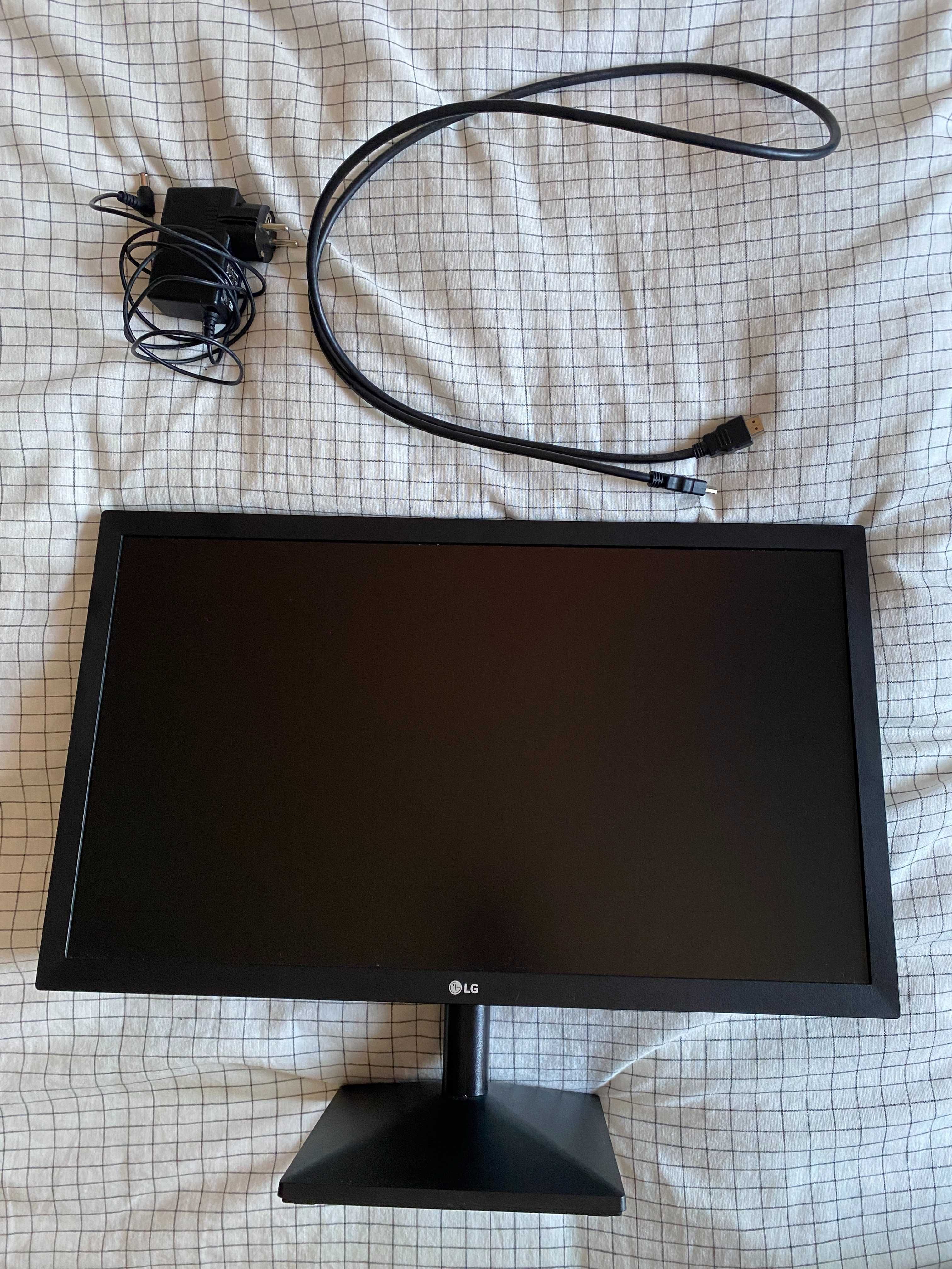 Monitor LG 22MK400H-B 21,5'' Full HD 75Hz – Excelente Estado