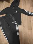 Sprzedam dres adidas rozm.128lat.7-8