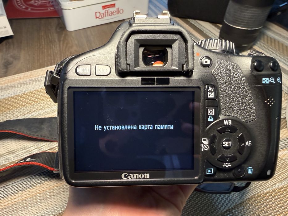 Фотоапарат Canon EOS 550 d