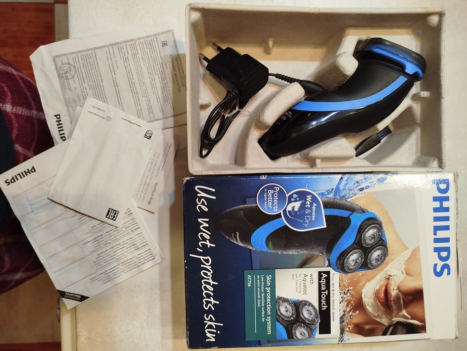 Бритва Philips Aqua Touch