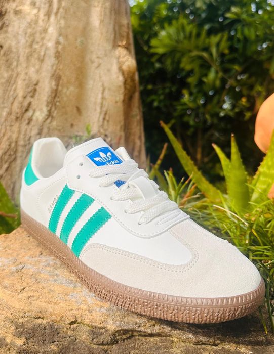 Sapatilhas Adidas Samba tam. 38
