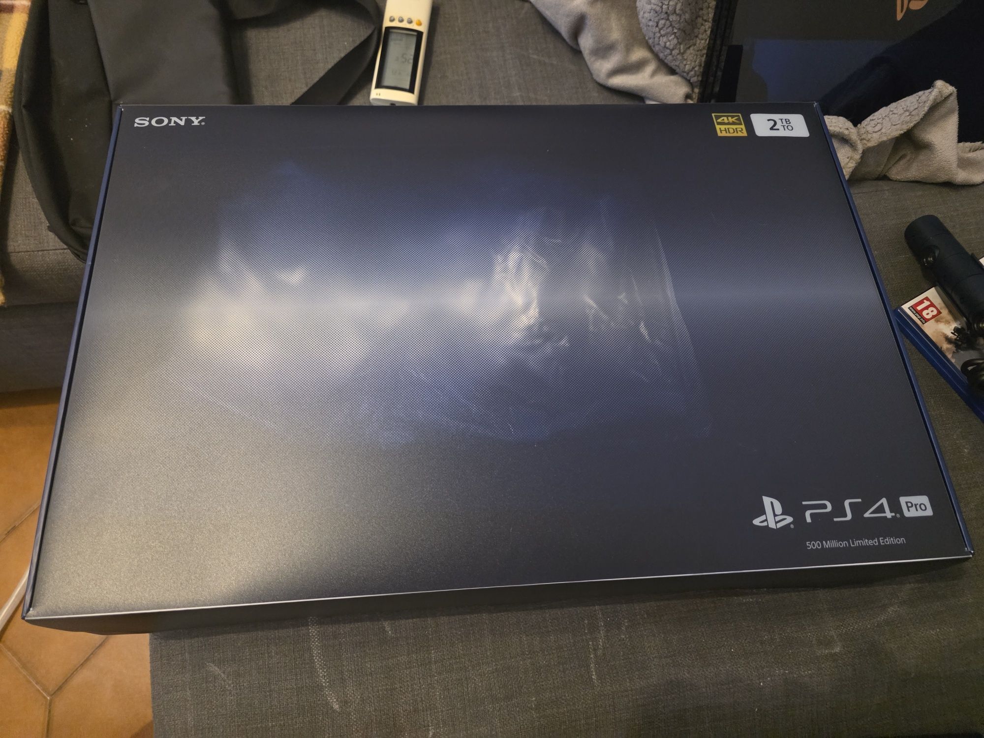 Playstation 4 Pro 500 Million Edição Limitada - FW 9.0