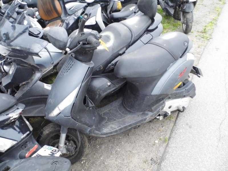 PIAGGIO ZIP 4T NA WTRYSKU NEW MODEL - czesci silnik lampa wtrysk