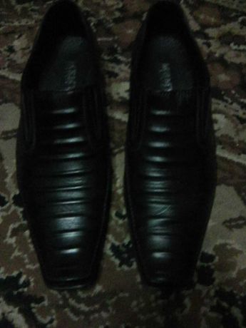 Туфли мужские кожаные. Фирма Memtol. 40 размер. (Новые).