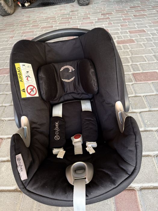 Автокрісло з базою cybex platinum