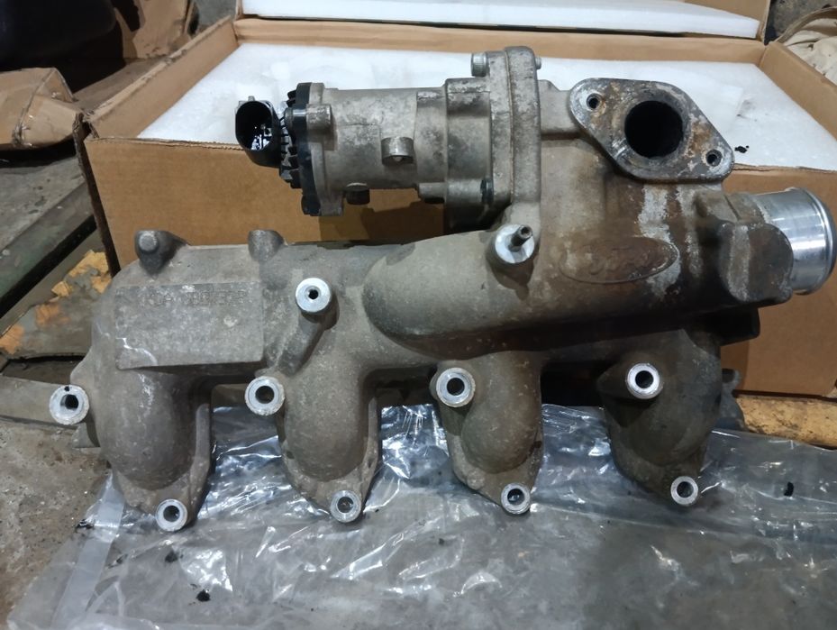 Впускной коллектор