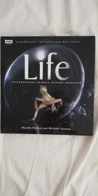 Livro "Life - Extraordinary Animals, Extreme Behavior" (portes grátis)