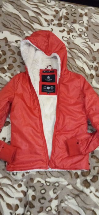 Курточка женская