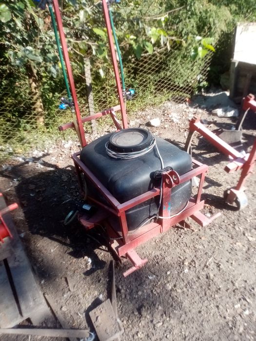 Продам трактор з навісним в хорошому стані