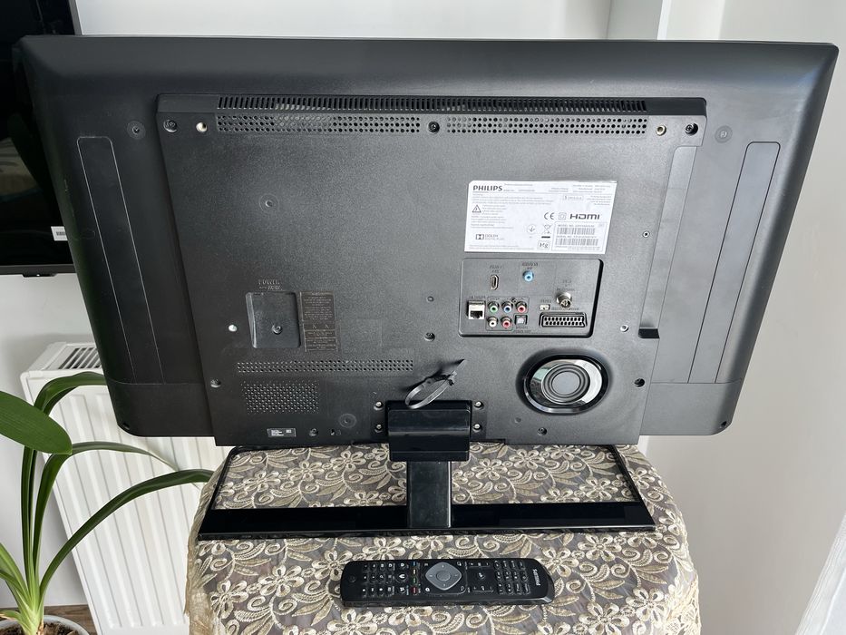 Telewizor Philips 32PFH5509/88 32 cale, sprawny + gratis