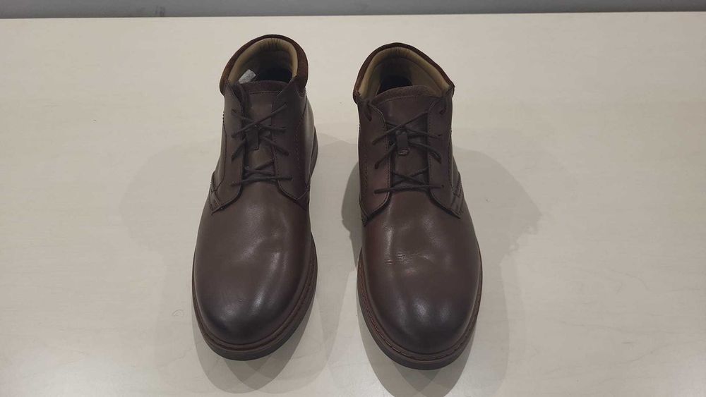 Ténis Clarks Unstructured Clássicos Castanhos - número 44