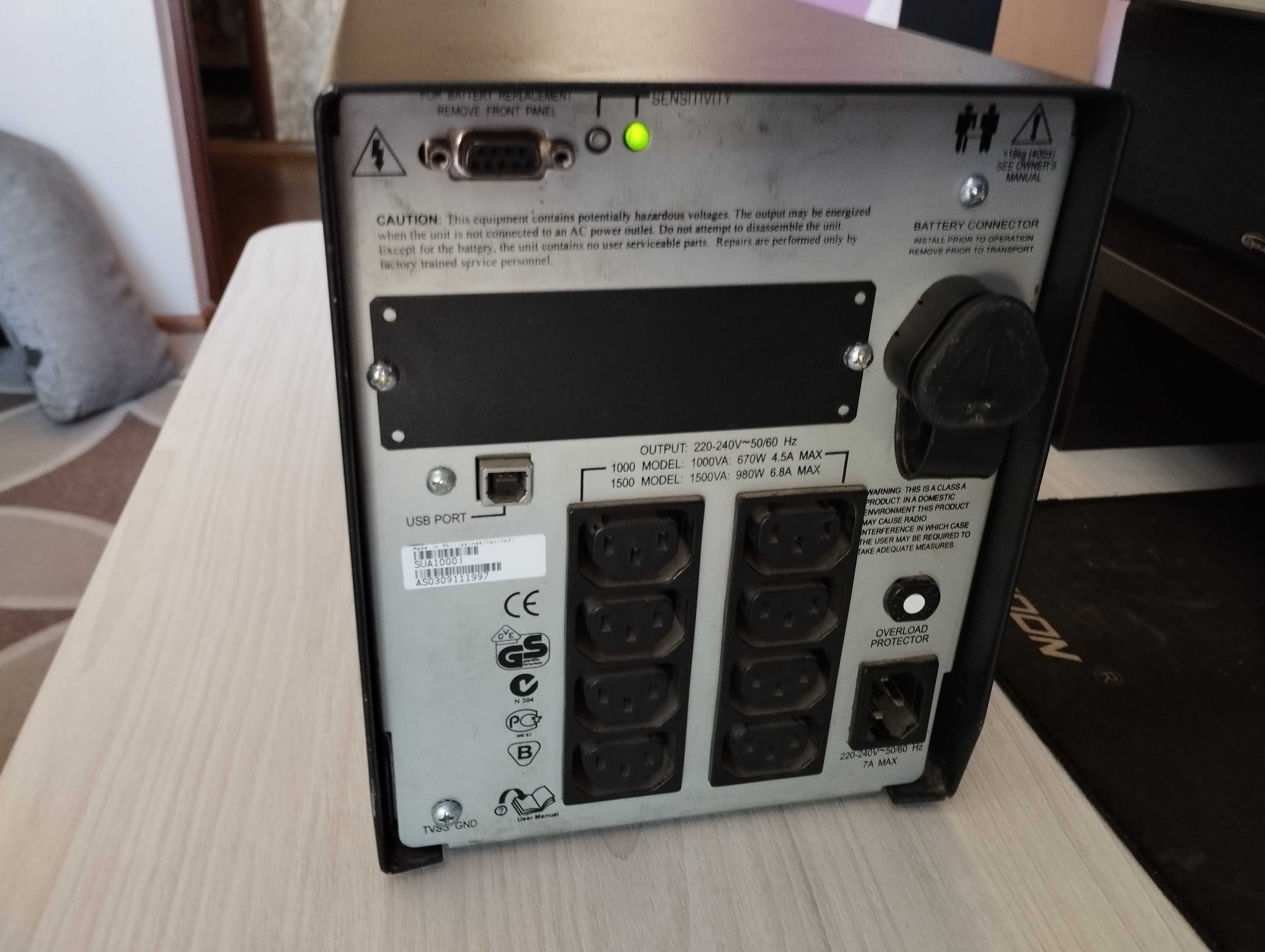 Безперебійник APC UPS 1000 SUA1000I